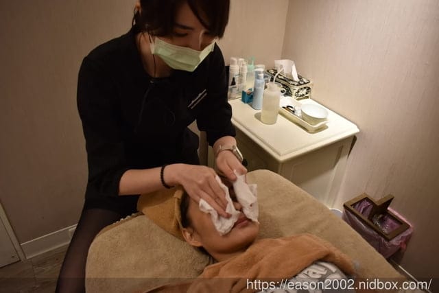 台北中山區。粹X美學診所。#親氧水美肌，保濕鎮靜肌膚同時溫和去除老廢角質