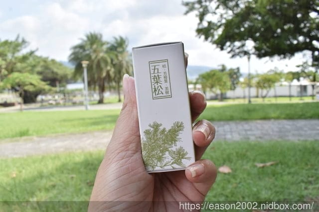 感受清涼的春之精油保養。花草藥石 四季精油之春。一瓶從頭到腳都能使用，舒緩放鬆的精油保養法則