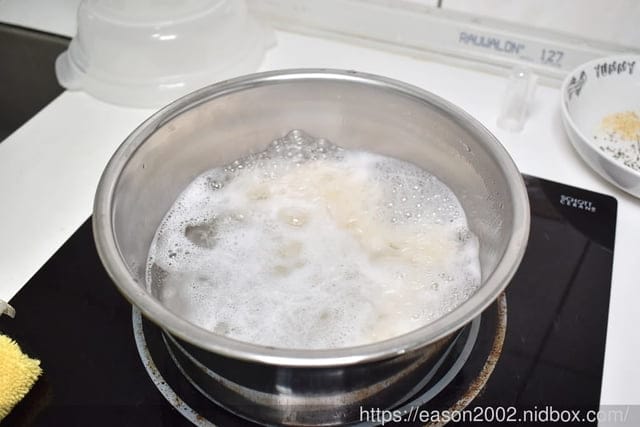 宅配美食。飛馬純米粉。含米量100%/不添加防腐劑/無漂白/無添加味精色素。只要短短2分鐘，輕鬆美味上桌