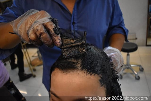 淡水美髮/淡水美甲推薦。DM hair salon 淡水染護專店/指尖空間。親民價格的染髮，使用專業髮品修護。美甲師細心呵護我的雙手與雙足，今年夏天，美翻啦！