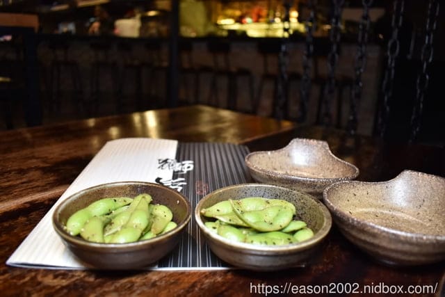 台北東區美食推薦。#獅旨餐酒館。逛街後的約會聖地，用餐氣氛佳，上流的服務品質。鎖住食材原始風味，透過創意巧思結合出的日式料理