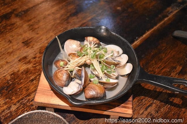 台北東區美食推薦。#獅旨餐酒館。逛街後的約會聖地，用餐氣氛佳，上流的服務品質。鎖住食材原始風味，透過創意巧思結合出的日式料理