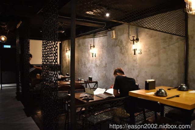 台北東區美食推薦。#獅旨餐酒館。逛街後的約會聖地，用餐氣氛佳，上流的服務品質。鎖住食材原始風味，透過創意巧思結合出的日式料理