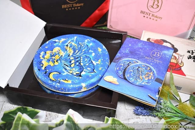 2020伴手禮/中秋禮盒推薦。#貝式特烘培坊。BEST Bakery。鳳皇酥/法式海鹽蝴蝶餅/小花曲奇/【費城凹乳酪蛋糕】鐵盒濃乳酪