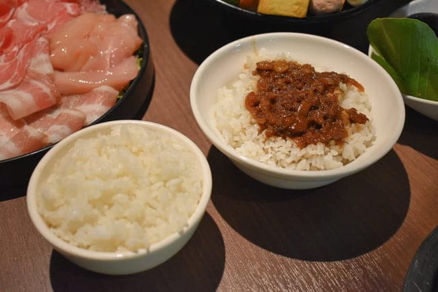 西門美食推薦。保留食材原味鮮甜的湯頭，第一次吃鍋，喝湯沒有罪惡感。#打狗霸鍋物餐廳（昆明店），只要NT$488，第二鍋65折
