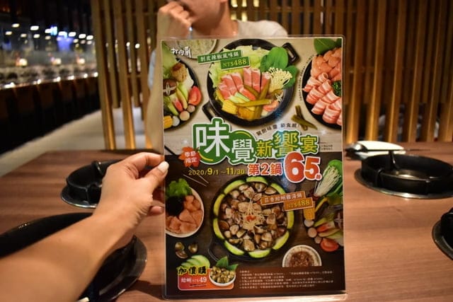 西門美食推薦。保留食材原味鮮甜的湯頭，第一次吃鍋，喝湯沒有罪惡感。#打狗霸鍋物餐廳（昆明店），只要NT$488，第二鍋65折