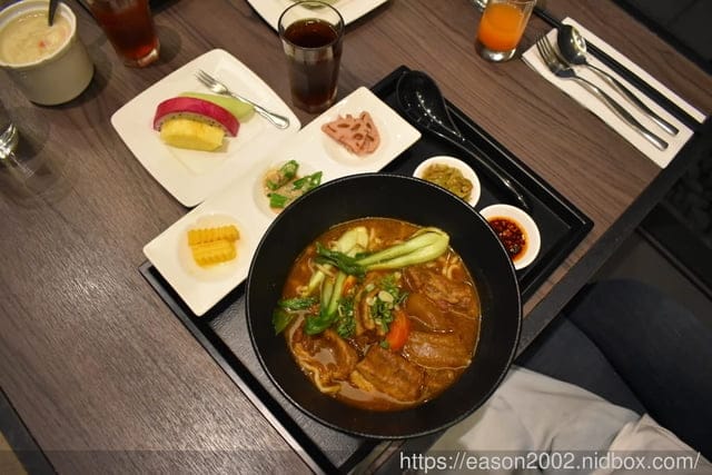 新北住宿推薦。一泊二食安心旅遊補助。#新店白金花園酒店。四星級國際飯店。渡假放鬆/出差公務/團聚旅遊/婚宴會館/喜宴規劃
