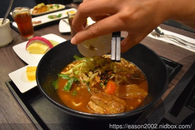新北住宿推薦。一泊二食安心旅遊補助。#新店白金花園酒店。四星級國際飯店。渡假放鬆/出差公務/團聚旅遊/婚宴會館/喜宴規劃