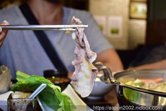 板橋新埔捷運站美食。超值雙人海陸套餐,只要NT$1280,板橋初鍋玉軒屋。NEW鍋物沾醬,新吃法。食材新鮮嚴選,真材實料,物超所值的雙人套餐推薦 - 第19張圖 板橋新埔捷運站美食。超值雙人海陸套餐,只要NT$1280,板橋初鍋玉軒屋。NEW鍋物沾醬,新吃法。食材新鮮嚴選,真材實料,物超所值的雙人套餐推薦