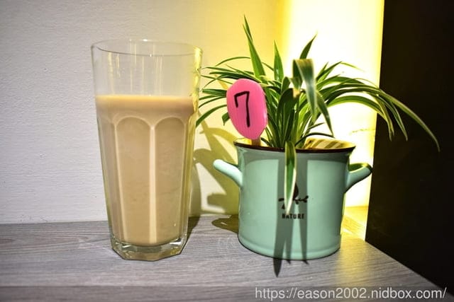 花蓮秝好碳烤吐司。結合古早與創新的肉排蛋碳烤吐司。會拔絲的花生麻糬+起司+醃漬肉排，回憶起來還在流口水呀！