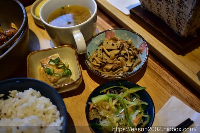 花蓮美食。#黑金通。日劇時期傳承下來的老洋房，餐點精緻細膩，臨近東大門夜市