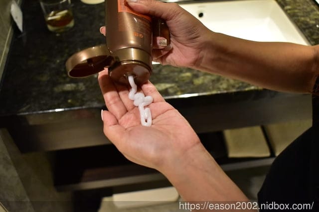 女紳級維持秀髮保濕滋潤、亮麗的妙器。【CACHEVIOR】凱詩薇爾植淬精油洗髮乳+修護調理霜+乳酸蛋白