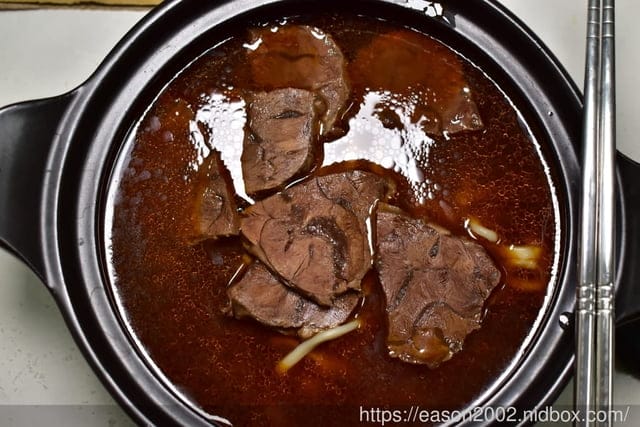 帶著仙氣的牛肉麵，回家還會回憶。南京復興站#神仙牛肉麵。現點現做，急速冷凍，保持原先美味，宅配到府