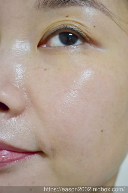 無油、無酒精、無色素，草本舒緩因子調節油水平衡。CREERFAIR 克莉菲爾彈力修護精萃，清爽不黏膩、敏弱肌適用