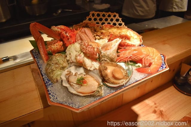 中山區美食。安東建一水產。吃到，新鮮海味的原始鮮甜。真實感的蟹肉棒+紮實口感的龍蝦料理