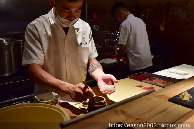 中山區美食。安東建一水產。吃到，新鮮海味的原始鮮甜。真實感的蟹肉棒+紮實口感的龍蝦料理