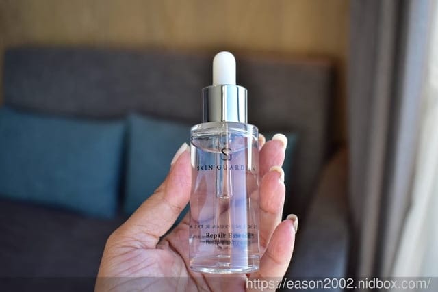 保濕滋潤不黏膩的敏感精華液推薦。skin guardian 修嘉得高濃度多效還原精華液。抗老精華液推薦
