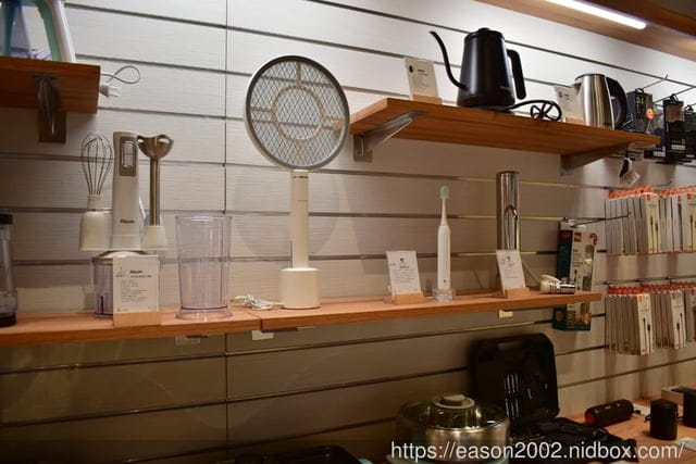 找生活大小物，來JC科技就對了！JC科技新莊宏匯店。結合智慧、文創、質感好物