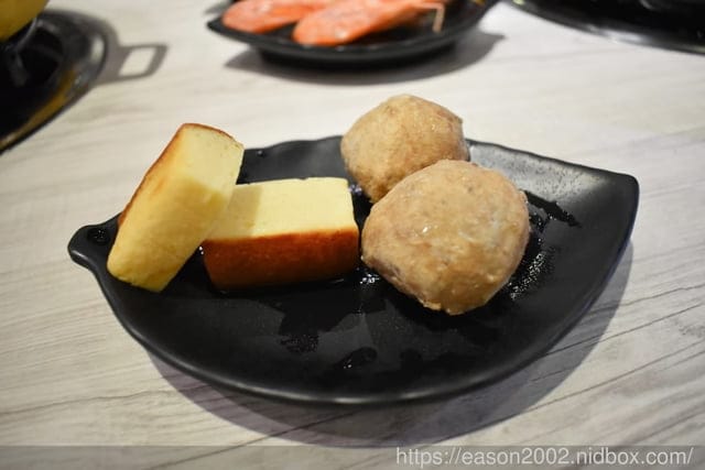 只要NT$299起，就能盡情享受鍋物&韓式銅盤烤肉。#板橋辛海鍋物。自助式吃到飽