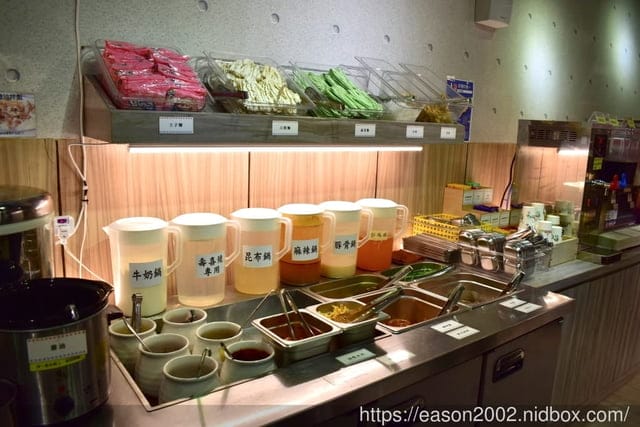 只要NT$299起，就能盡情享受鍋物&韓式銅盤烤肉。#板橋辛海鍋物。自助式吃到飽