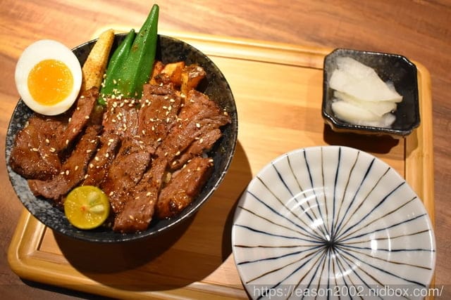 大河屋板橋遠百。平價日式料理，套餐或單點都划算!新開幕，打卡再贈好禮!