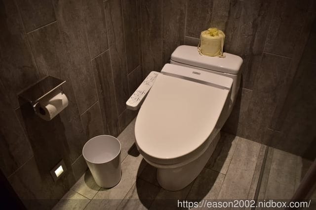 近X-PARK、華泰名城、新光影城。和逸飯店桃園館。使用大量海洋元素的裝置藝術，創造出海洋渡假風的飯店