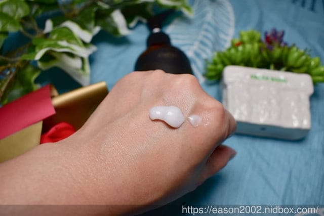 CHERI 玻尿酸抗老化美白身體乳。秋冬身體肌膚亮白柔嫩的神級乳液