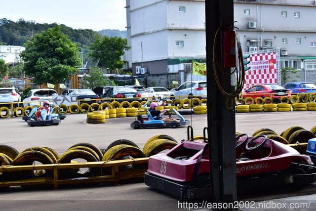2020 閔教練汽車防暴衝安駕，新手自信上路防衛駕駛訓練營！閔教練汽車駕訓班教學資歷20週年慶活動體驗。透過體驗卡丁車、教練車競賽，訓練汽車道路駕駛。女人也可以不當馬路三寶