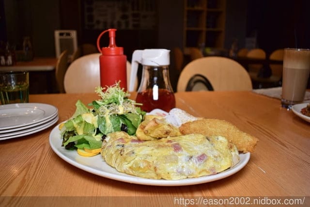 東門捷運美食。Focus Kitchen肯恩廚房。美式復古的用餐環境，聚餐約會的好地方