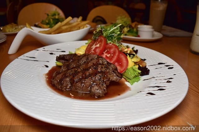東門捷運美食。Focus Kitchen肯恩廚房。美式復古的用餐環境，聚餐約會的好地方