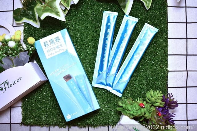 讓你輕盈自在的果凍條。輕清暢 植萃高纖凍。滿滿的膳食纖維，補充日常所需