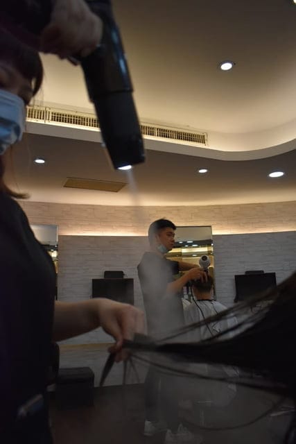 台北公館髮廊推薦。hss hair secret 。燙髮同時呵護秀髮。階段性護髮，維持秀髮彈性與光澤