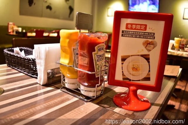 西門美食推薦。史丹貓美式餐廳（西門店）。天啊好大牛肉堡，真材實料的食材，碳烤肉排，香氣四溢