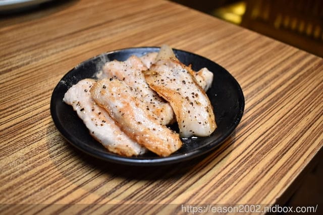 台北東區美食推薦。#串燒殿。NT$699吃到飽。菜單上任你選，限時2小時。下班聚餐的好地方