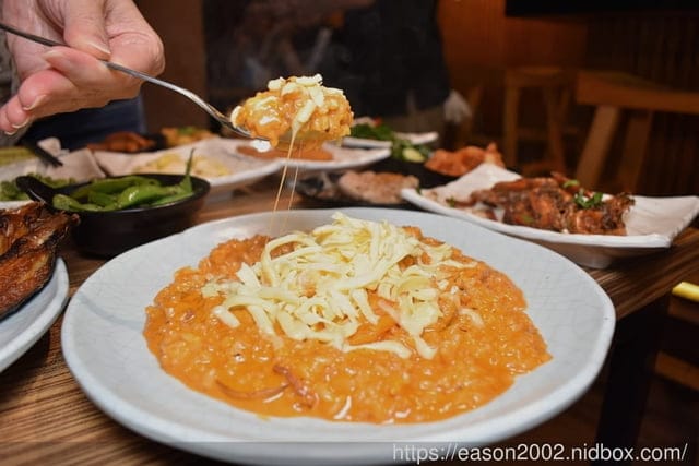 台北東區美食推薦。#串燒殿。NT$699吃到飽。菜單上任你選，限時2小時。下班聚餐的好地方