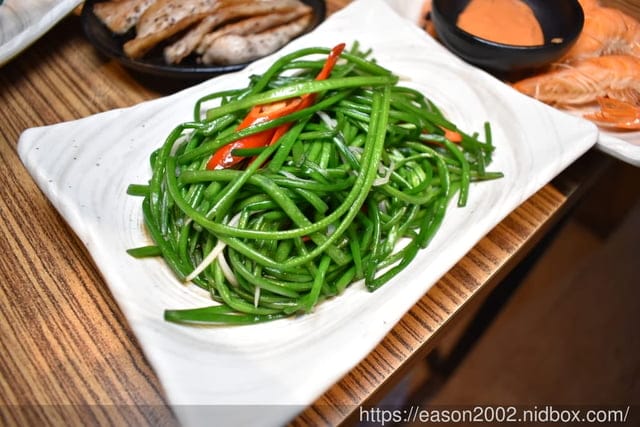 台北東區美食推薦。#串燒殿。NT$699吃到飽。菜單上任你選，限時2小時。下班聚餐的好地方