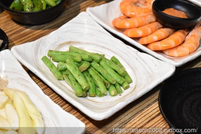台北東區美食推薦。#串燒殿。NT$699吃到飽。菜單上任你選，限時2小時。下班聚餐的好地方