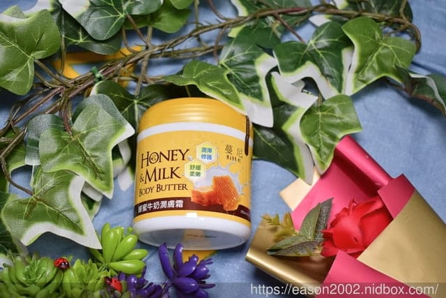 秋冬身體肌膚不乾燥。CK 綿羊油Q10嫩白香水身體乳液-冬日愛戀+Mann Ni 蜂蜜牛奶潤膚霜
