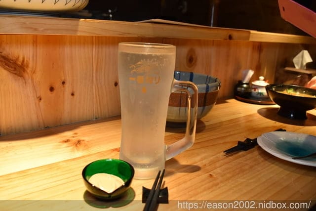 台北中山美食。建一水產（二店）。新鮮海鮮盤/握壽司/美國肋眼牛排/香濃料多味增湯/日本進口飲品