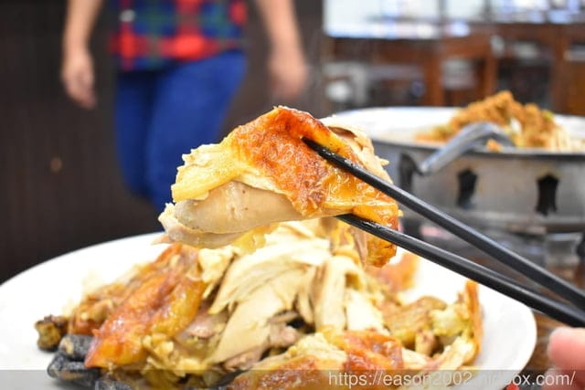 宜蘭美食推薦。五結百匯窯烤雞海鮮快炒餐廳。宜蘭十大美食獎。香氣四溢的窯烤雞