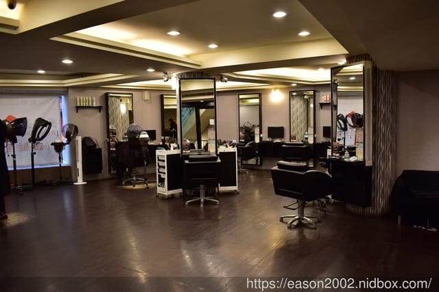 板橋染髮推薦。#Wor Hair Styling（府中店）。專業級的護髮，親民價位合理。染燙只要NT$1200起