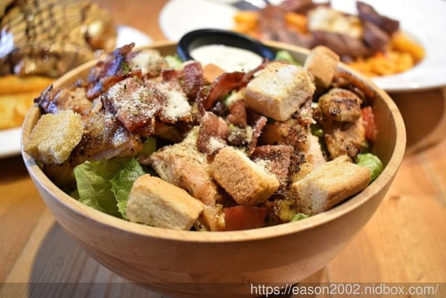 台北東區美食推薦。#史丹貓美式餐廳（忠孝店）。無限時段的早午餐推薦