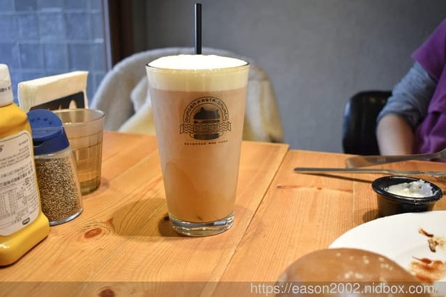 台北東區美食推薦。#史丹貓美式餐廳（忠孝店）。無限時段的早午餐推薦