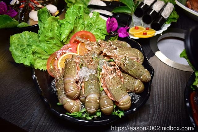 三重美食推薦。千葉火鍋三重集賢尊爵店。吃到飽也能單點新鮮海鮮
