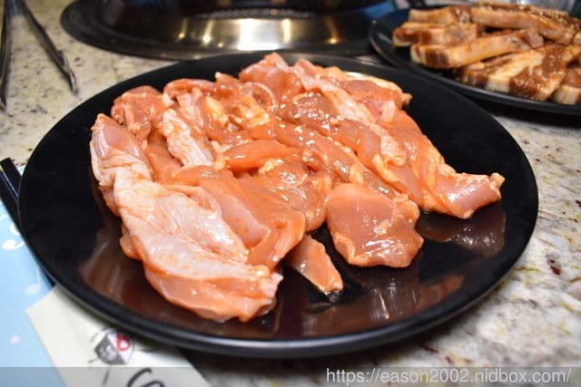 土城美食推薦。Shock 燒肉 土城星際店。燒肉吃到飽 KTV 包廂。多人派對 獨立式聚餐包廂(生日、尾牙、節日慶祝)