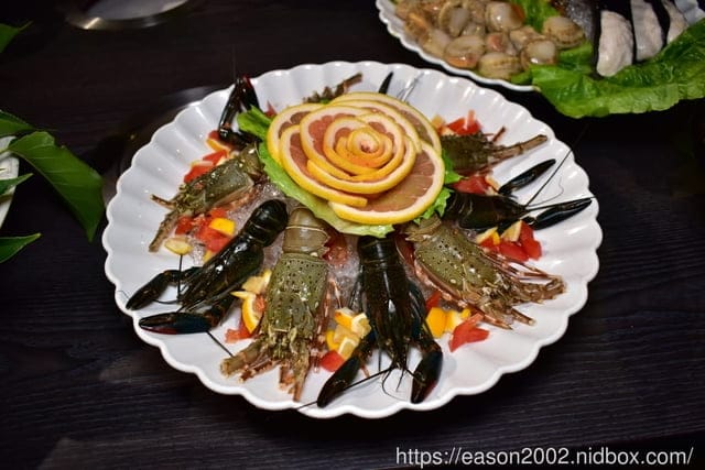三重美食推薦。千葉火鍋三重集賢尊爵店。吃到飽也能單點新鮮海鮮
