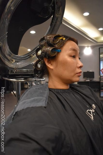 板橋染髮推薦。Wor 髮廊板橋染髮推薦1200元不分長短。#Wor Hair Styling（府中店）。專業級的護髮，親民價位