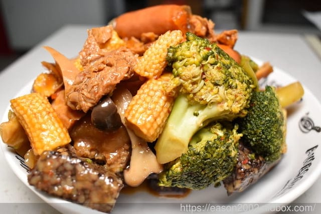 新北土城美食。秘醬滷味土城延吉加盟店。神秘的醬汁，讓滷味變得更加鮮甜
