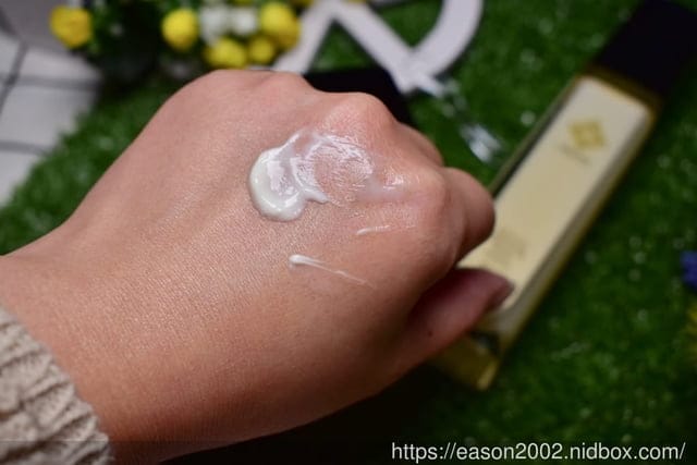 依凡娜Ivanna胎盤素保養系列。煥采修護精華＋靚白活膚霜＋極致靚白修護面膜。保濕、鎖水、抗老一次完成