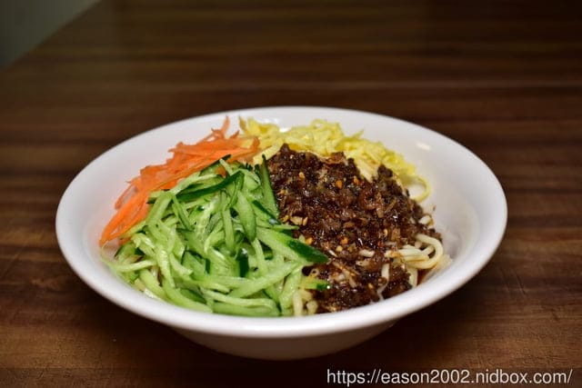 台北美食推薦。＃蘭花亭涼麵(老店)麵舖。涼麵/熱麵/湯品。新品上市日式炙火燒肉拌麵，好吃推薦！